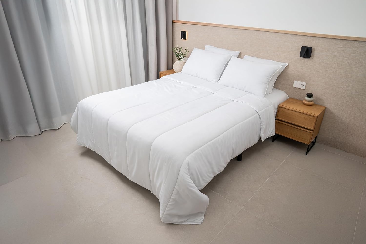 Couette Hiver 400/m² - Couette Chaude et Moelleuse d'Hiver en Polyester - Certifiée OEKO-TEX